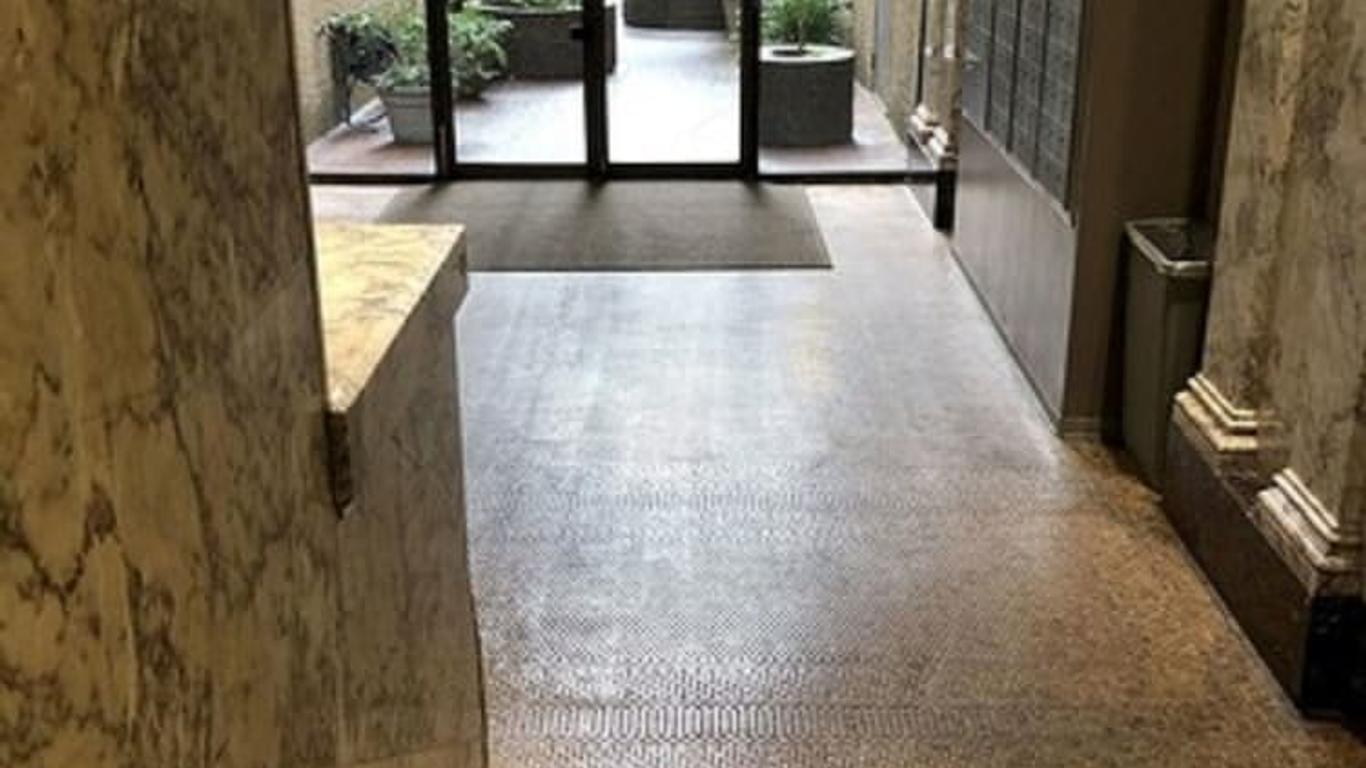 Washington Plaza Apartments
