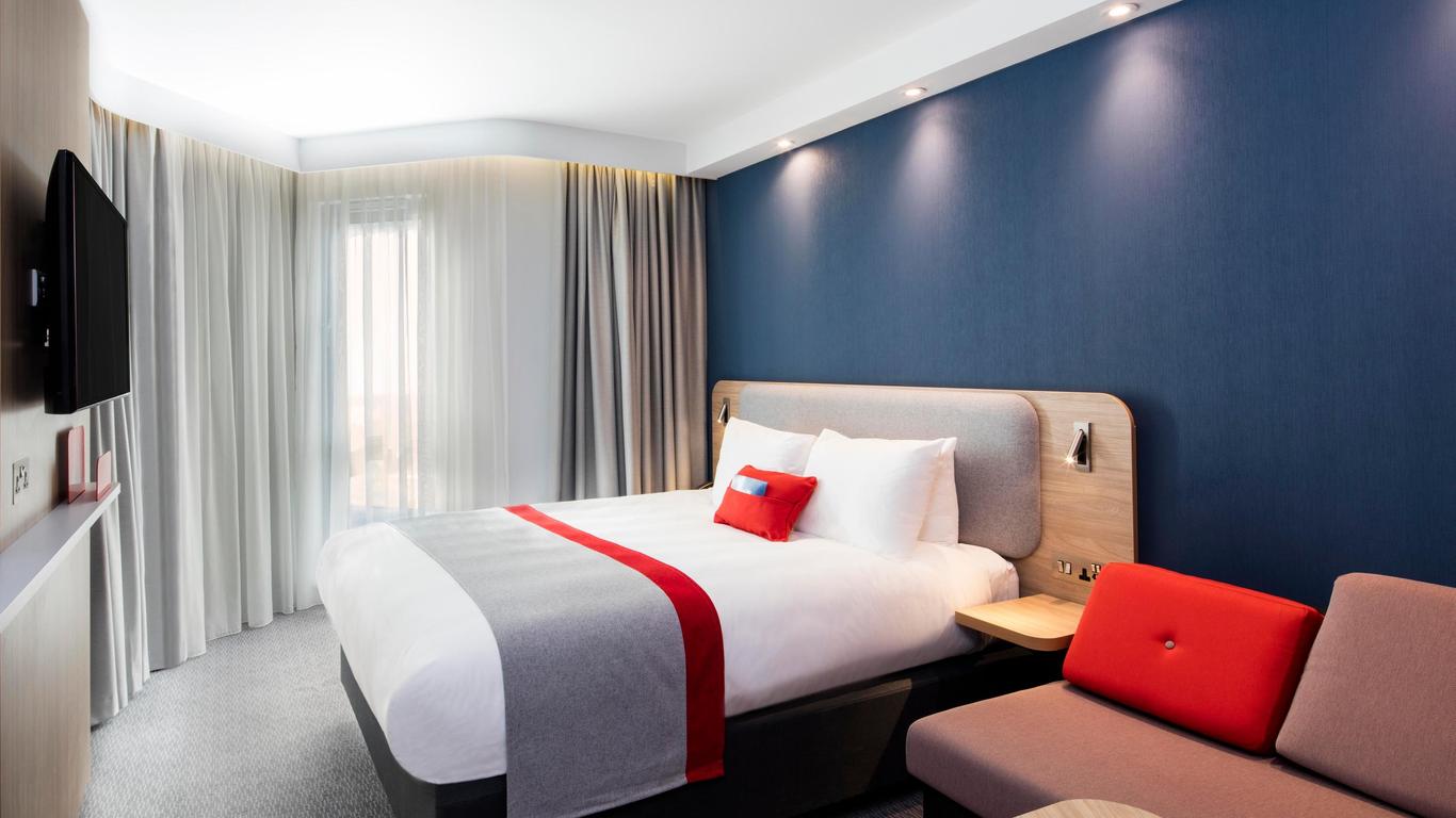 Holiday Inn Express Belfast City, An IHG Hotel