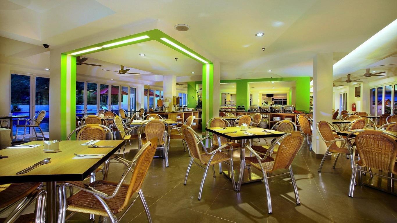 Favehotel Cenang Beach - Langkawi