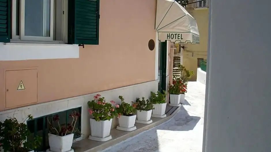 Altro