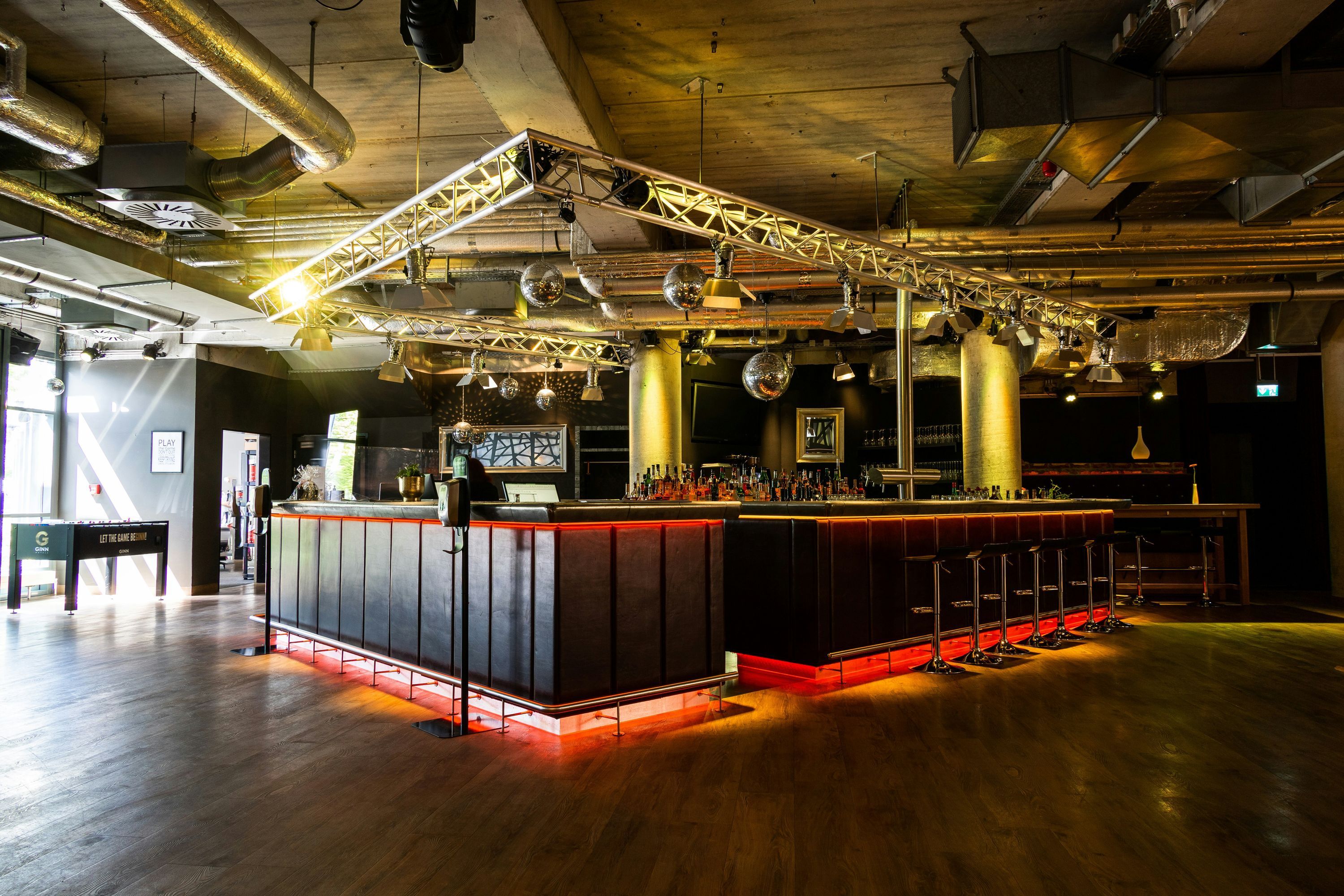 Bar
