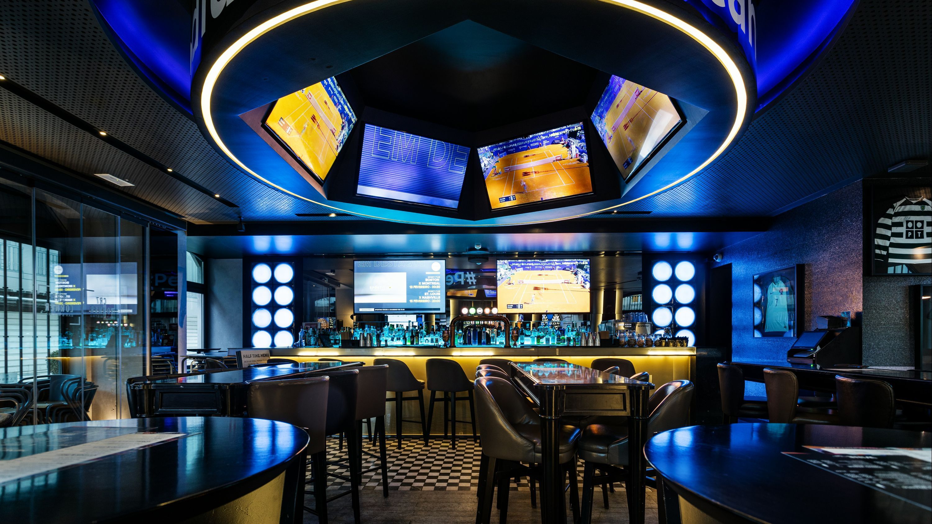 Bar