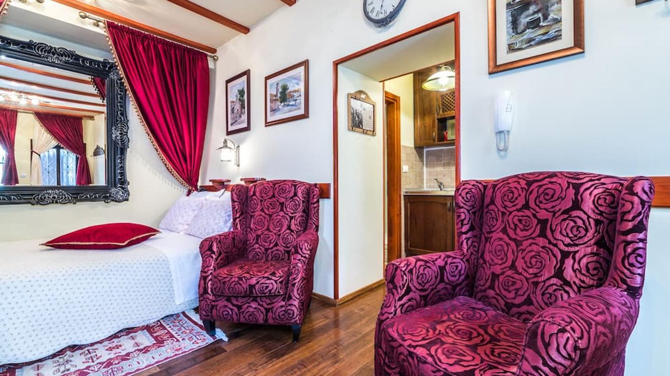 Emperor's Suites