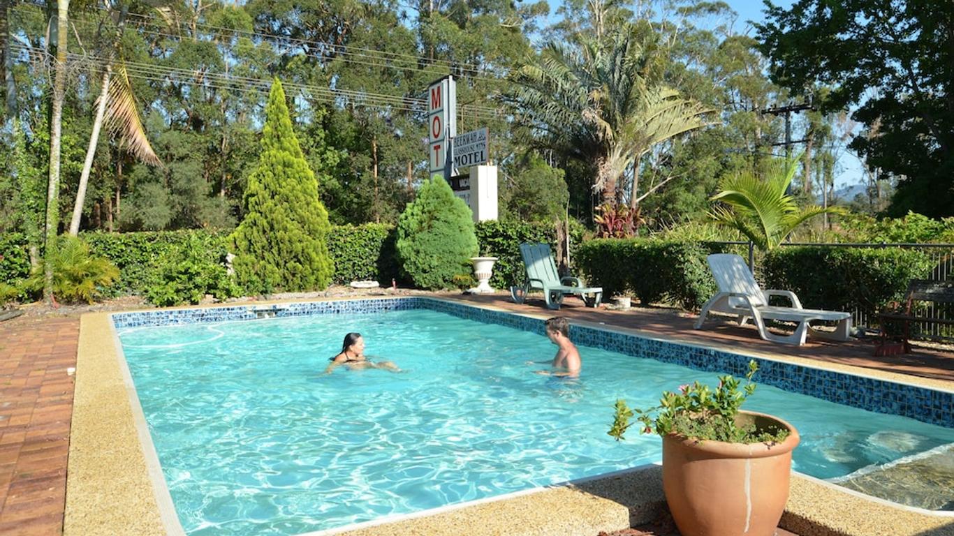 Beerwah Glasshouse Motel