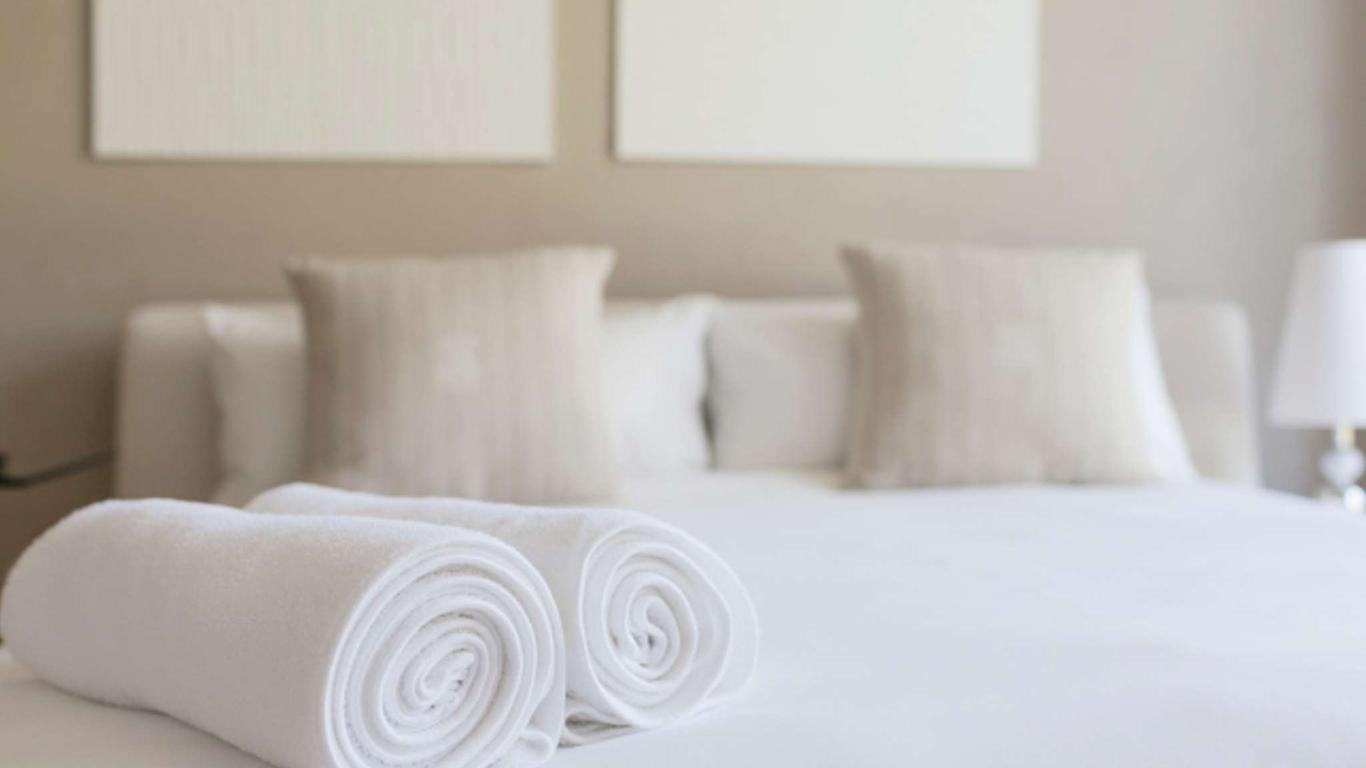 Golden Tulip Al Mektan
