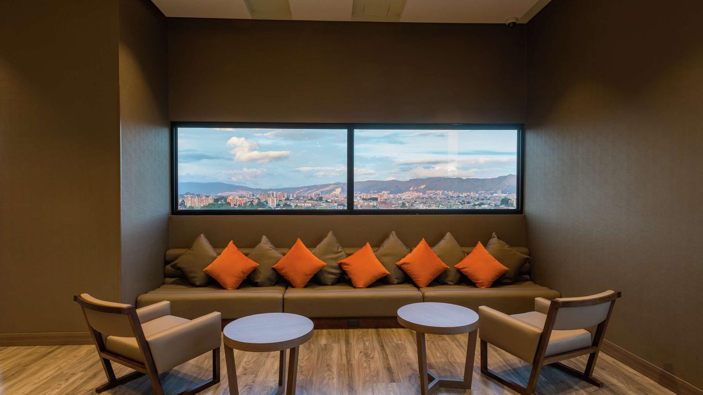 Hampton by Hilton Bogota Airport
