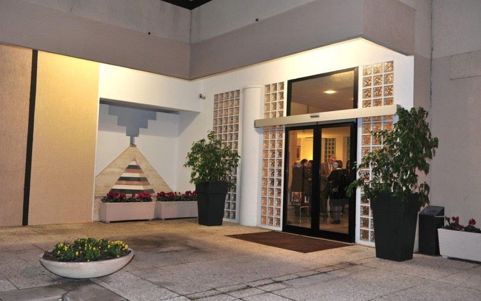 Ingresso dell'hotel Foto