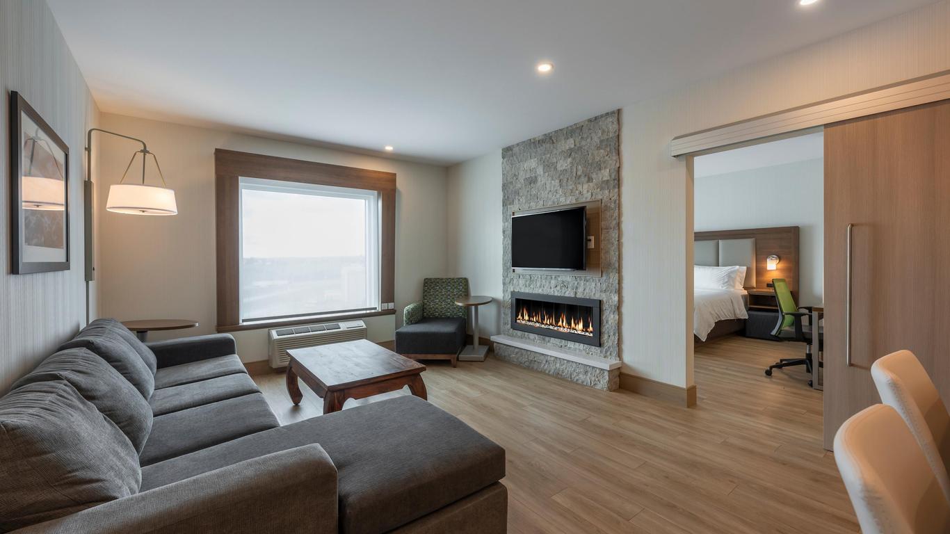 Holiday Inn Express & Suites Moncton, An IHG Hotel