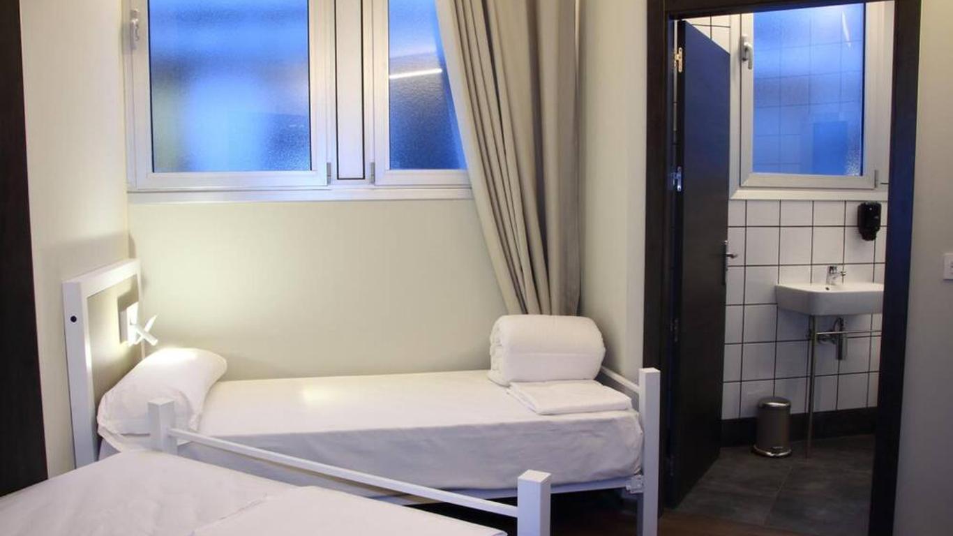 Poshtel Bilbao - Premium Hostel