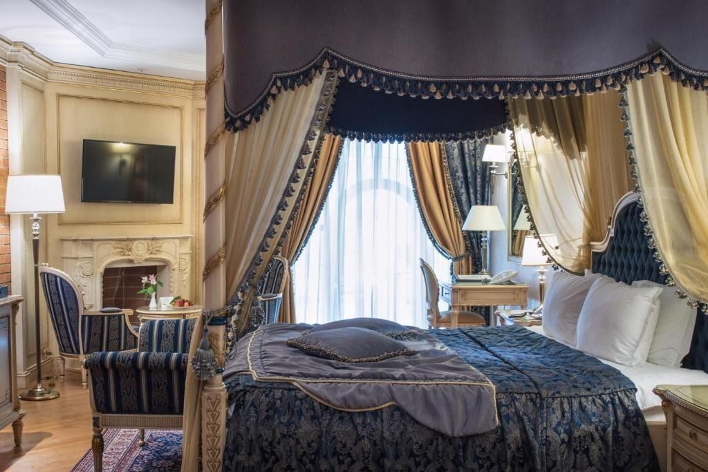Altro