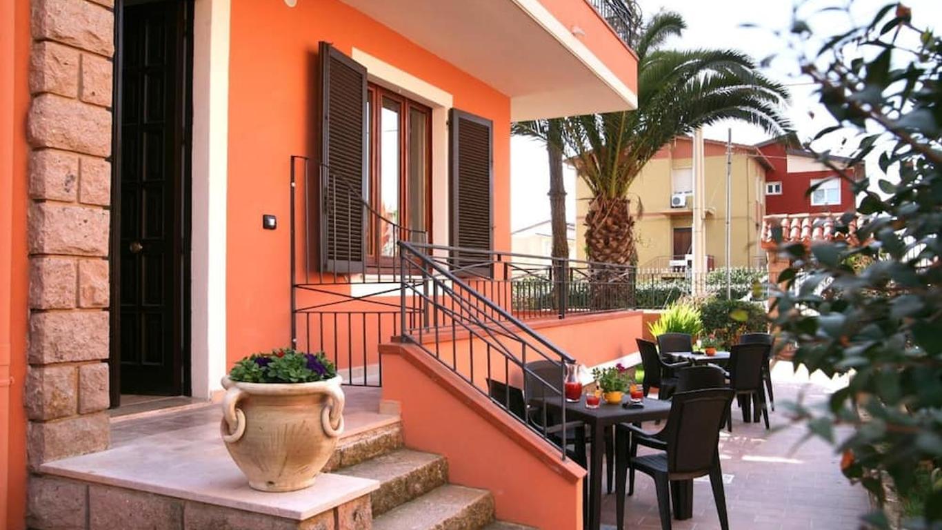 Villa Marogna Rooms and Breakfast