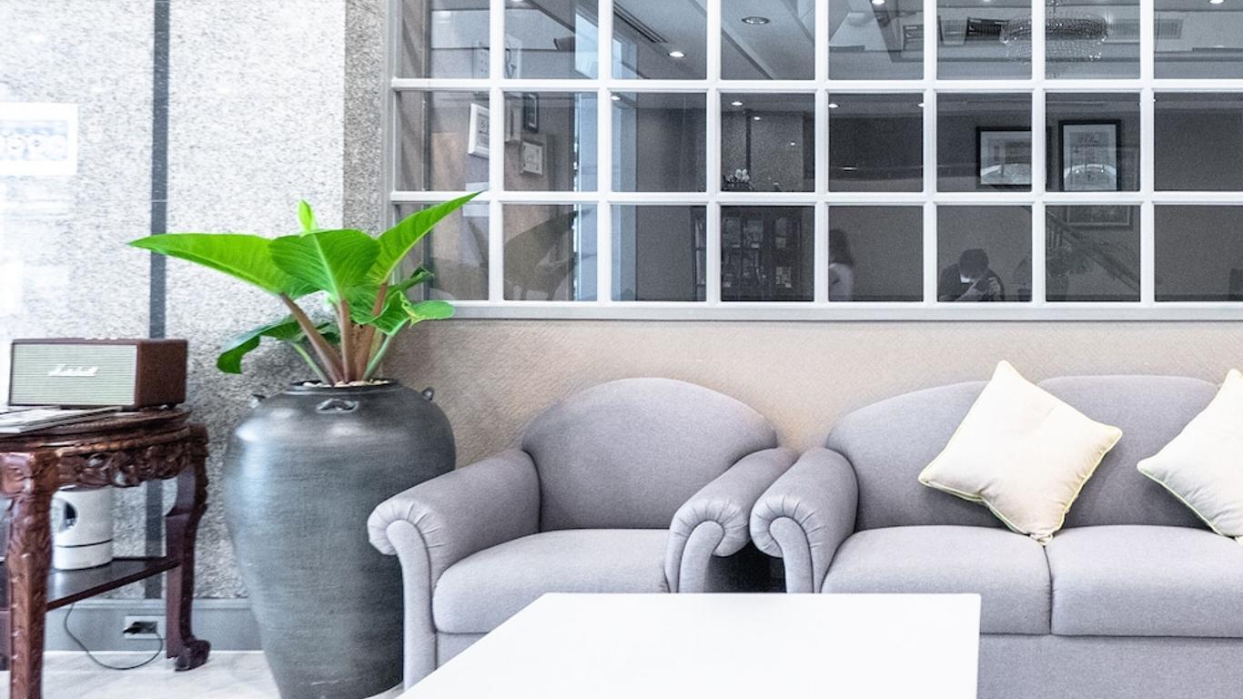 Yellow Ribbon Hills, Boutique Suites