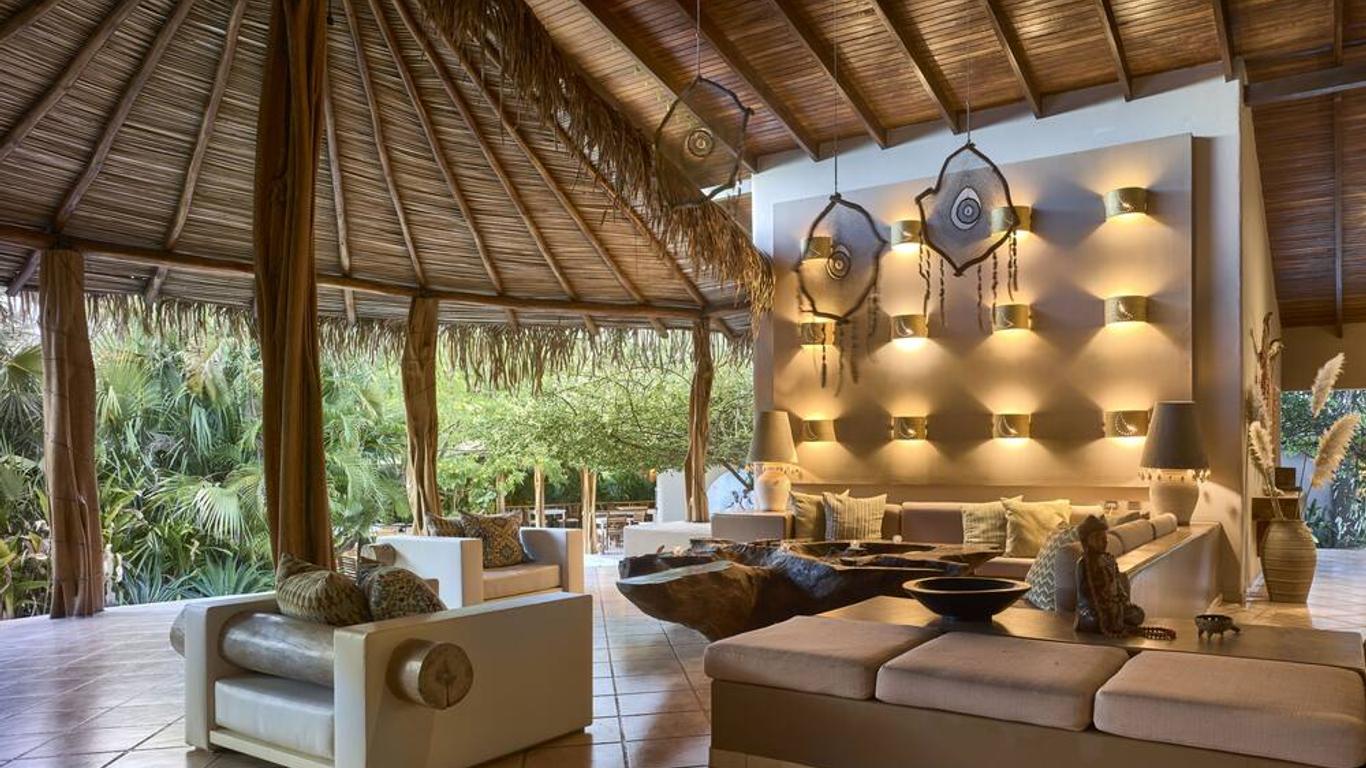 Cala Luna Boutique Hotel & Villas