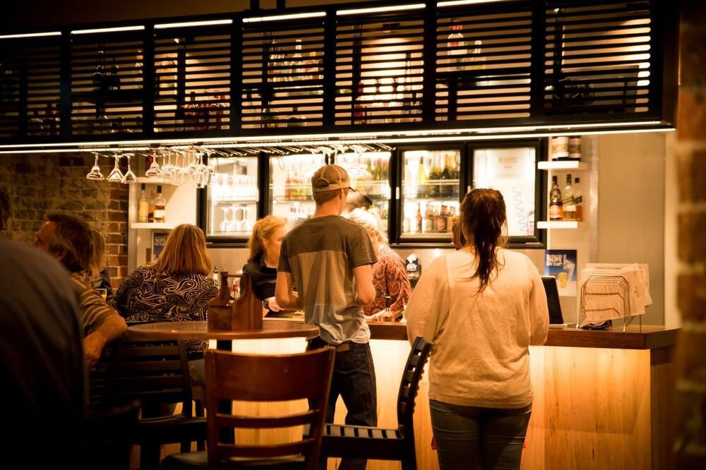 Bar