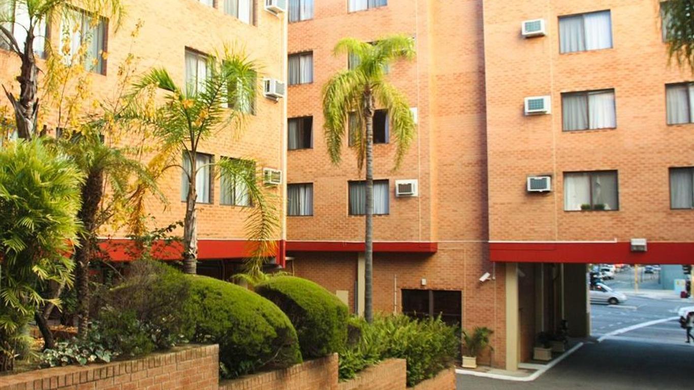 Perth Central City Stay Apartment Hotel