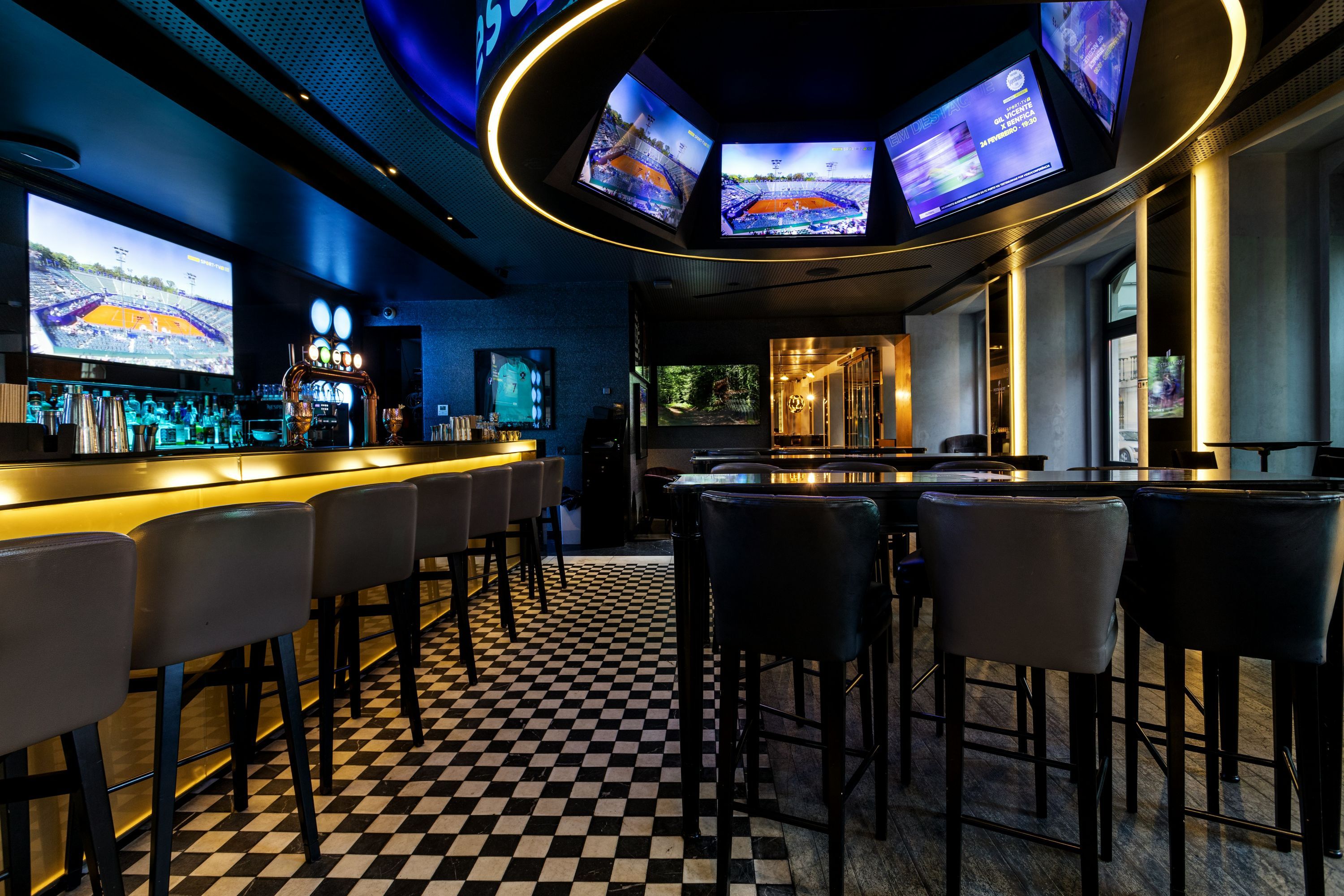Bar