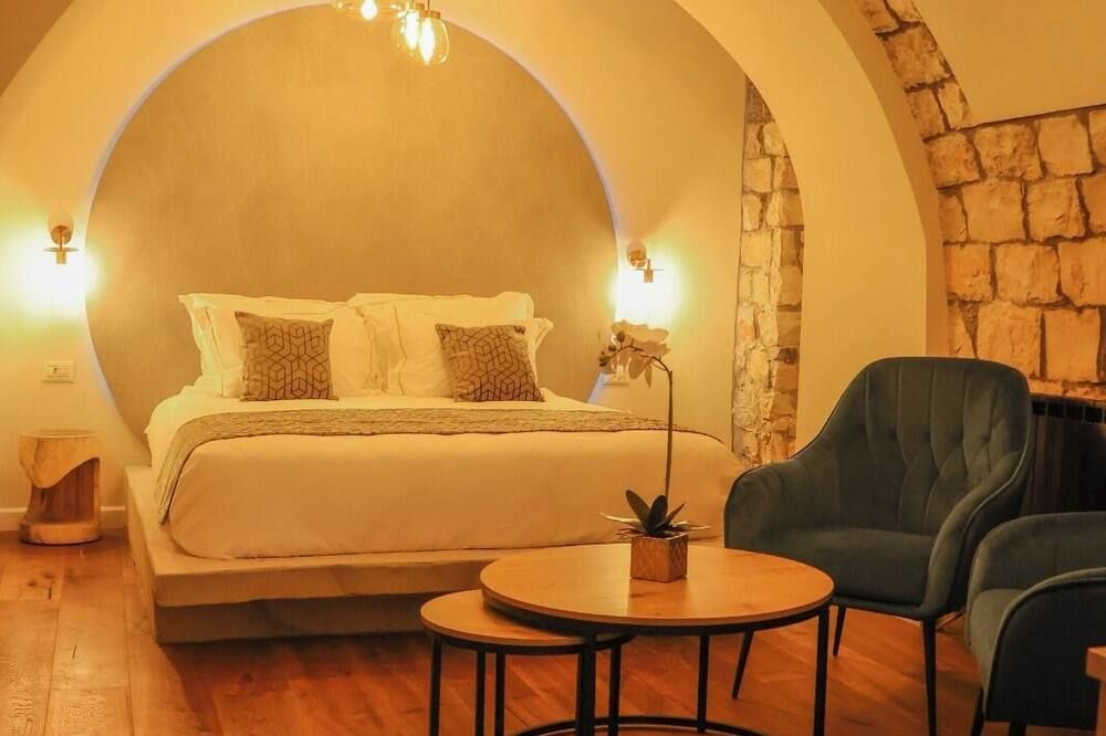 Altro
