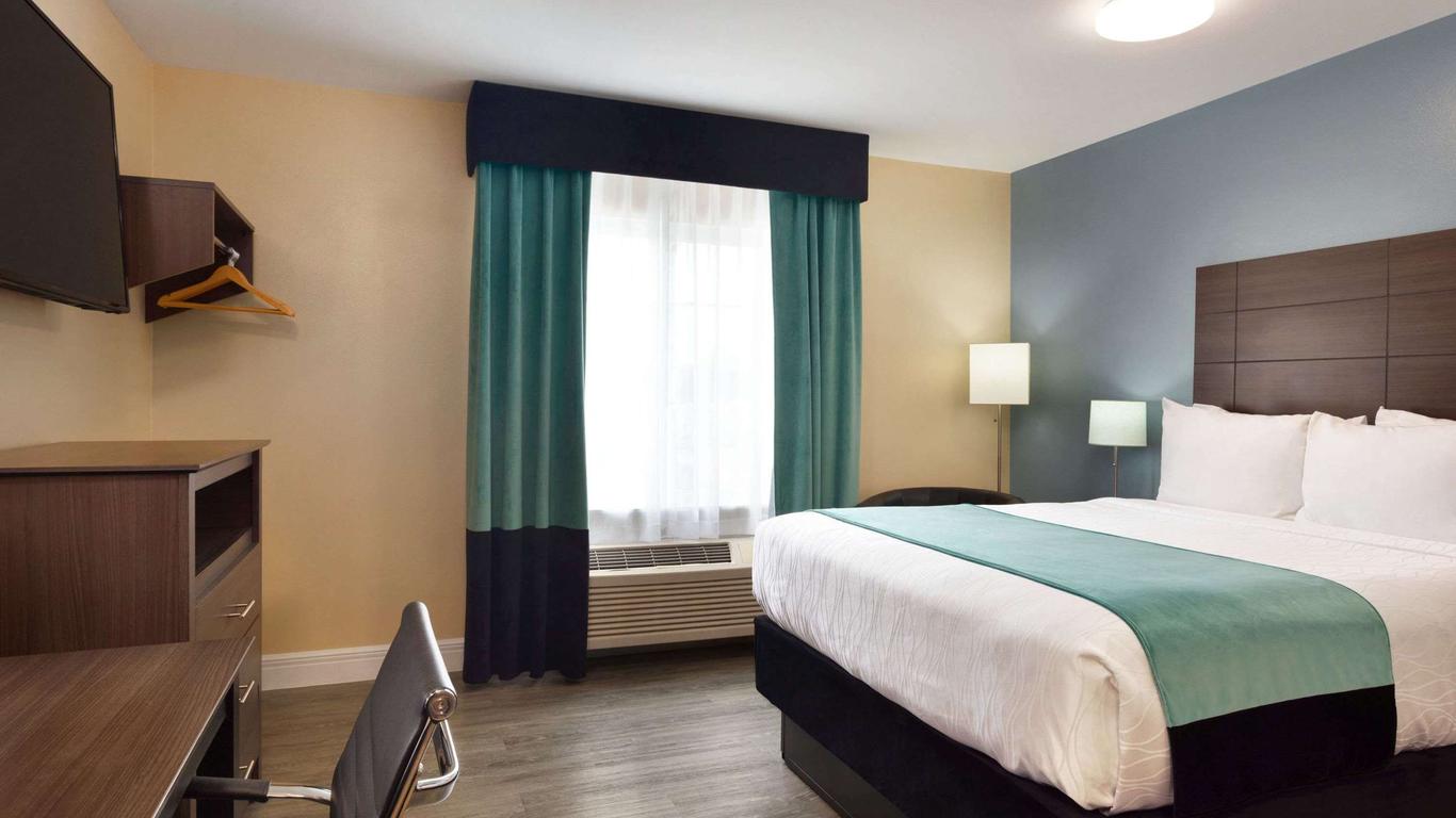Hawthorn Suites by Wyndham St. Robert/Ft. Leonard Wood