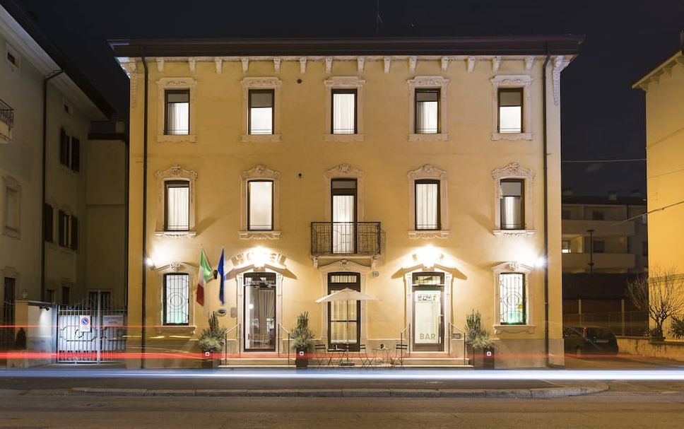 Edificio Foto
