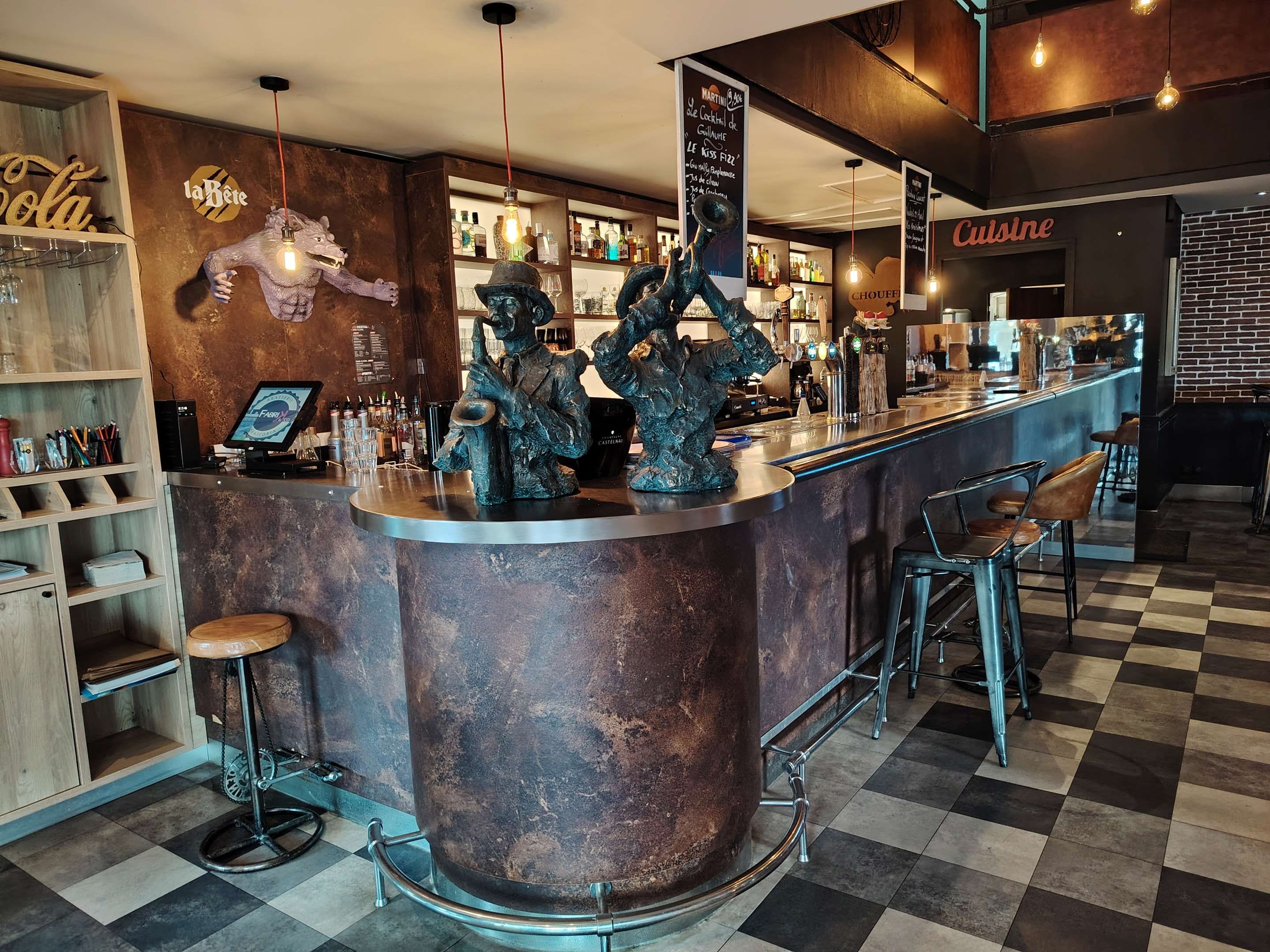 Bar