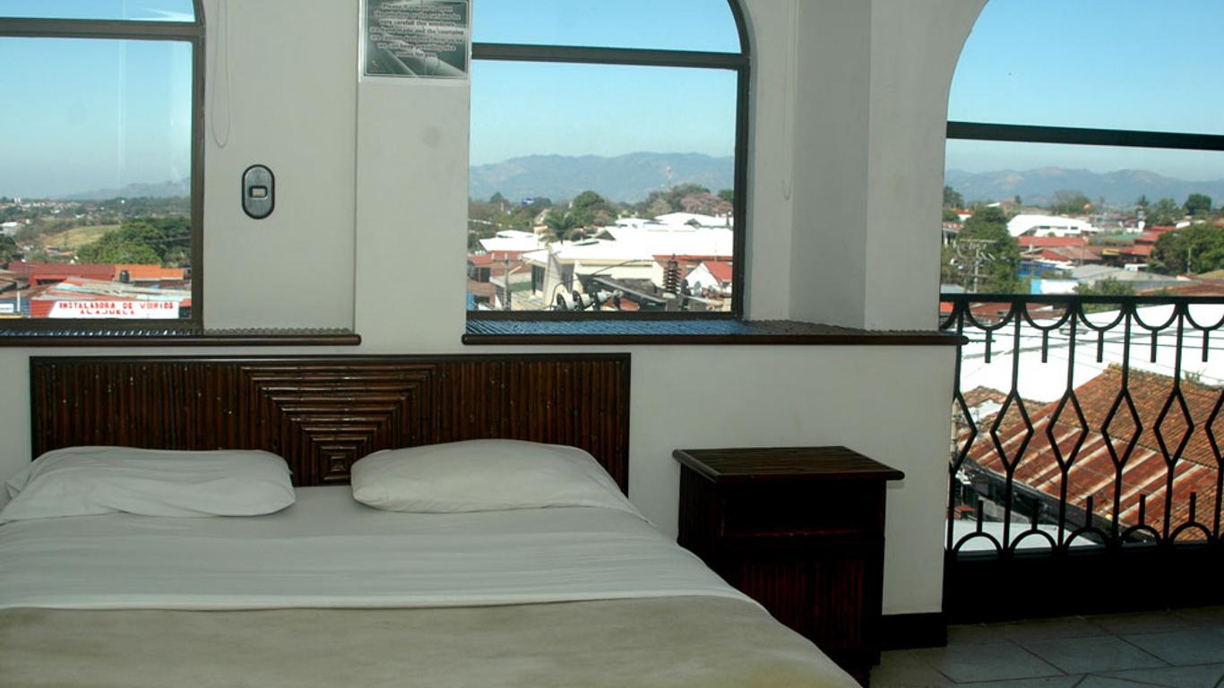 Alajuela Backpackers