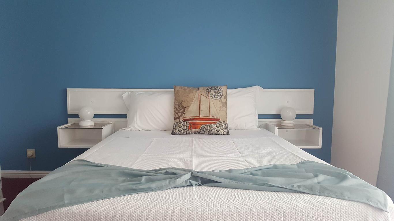 Arca Nova Guest House & Hostel