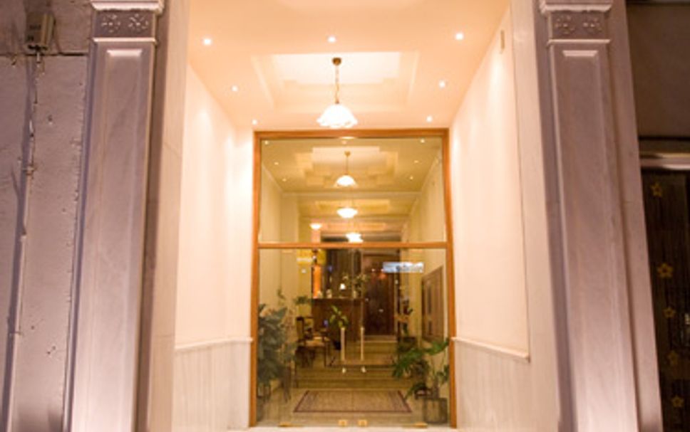 Ingresso dell'hotel Foto