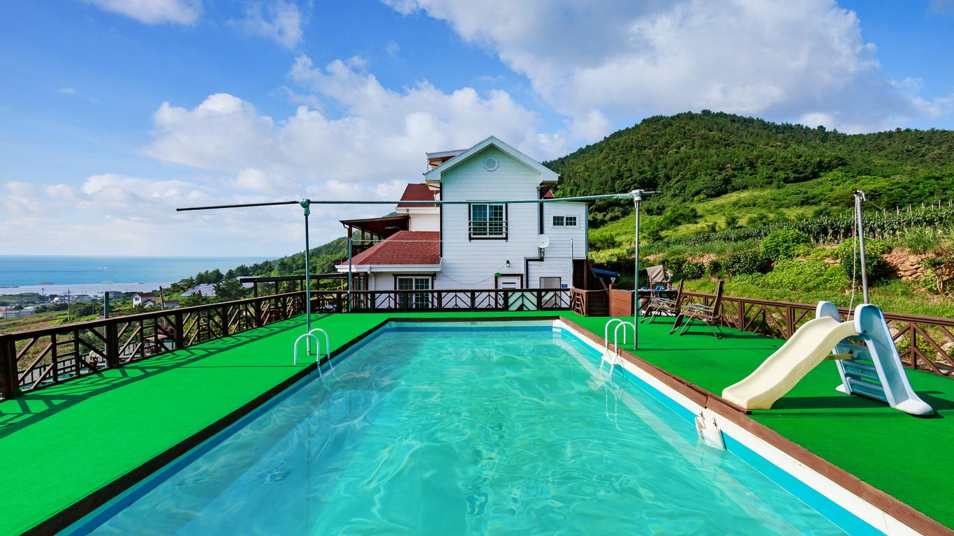 Yeosu Camellia Pension